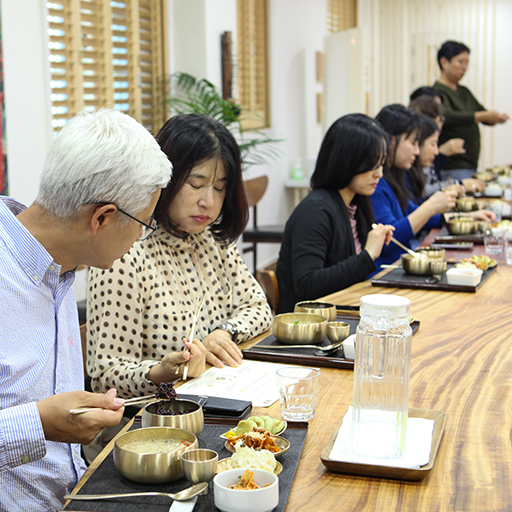 수로왕의 가야한상 피크닉